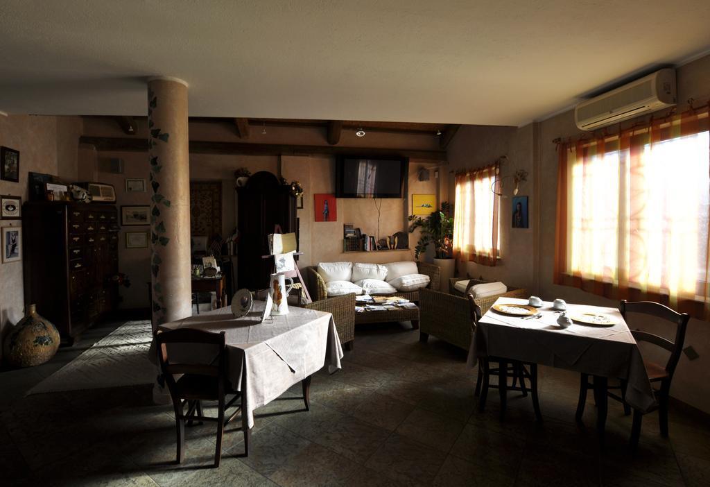 B&B Edera Castagnole Piemonte ภายนอก รูปภาพ
